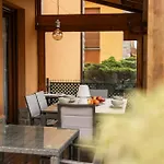 Casa *