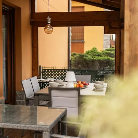 Casa *
